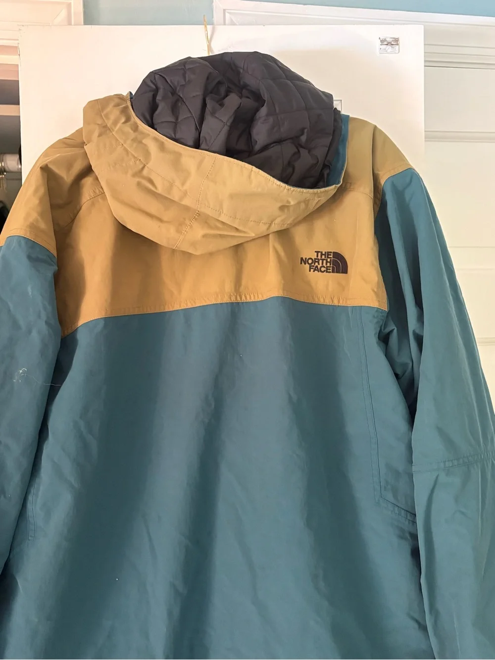 The North Face Teal and Brown Men’s Insulated Hooded Jacket